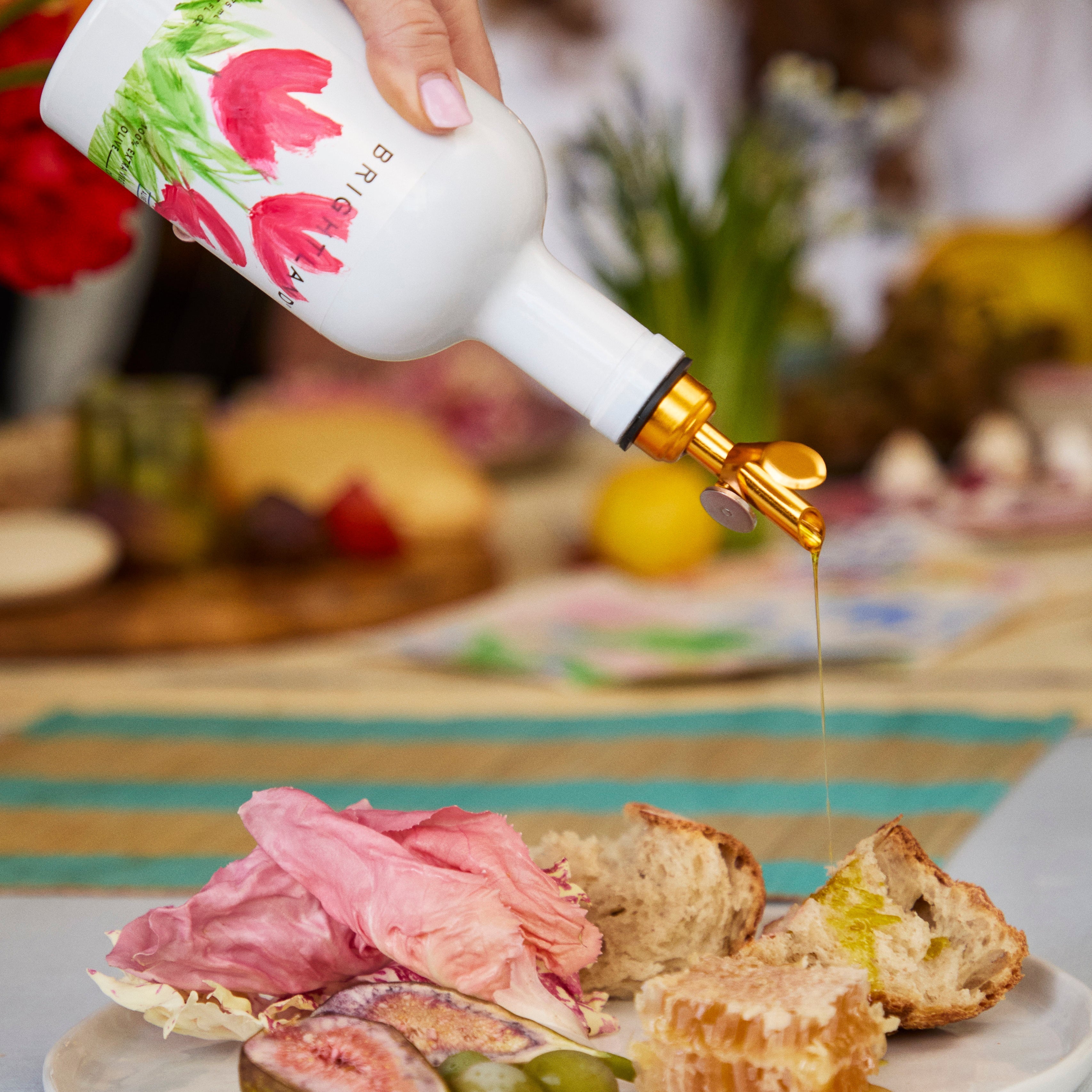 The Paint & Pour Gift Set