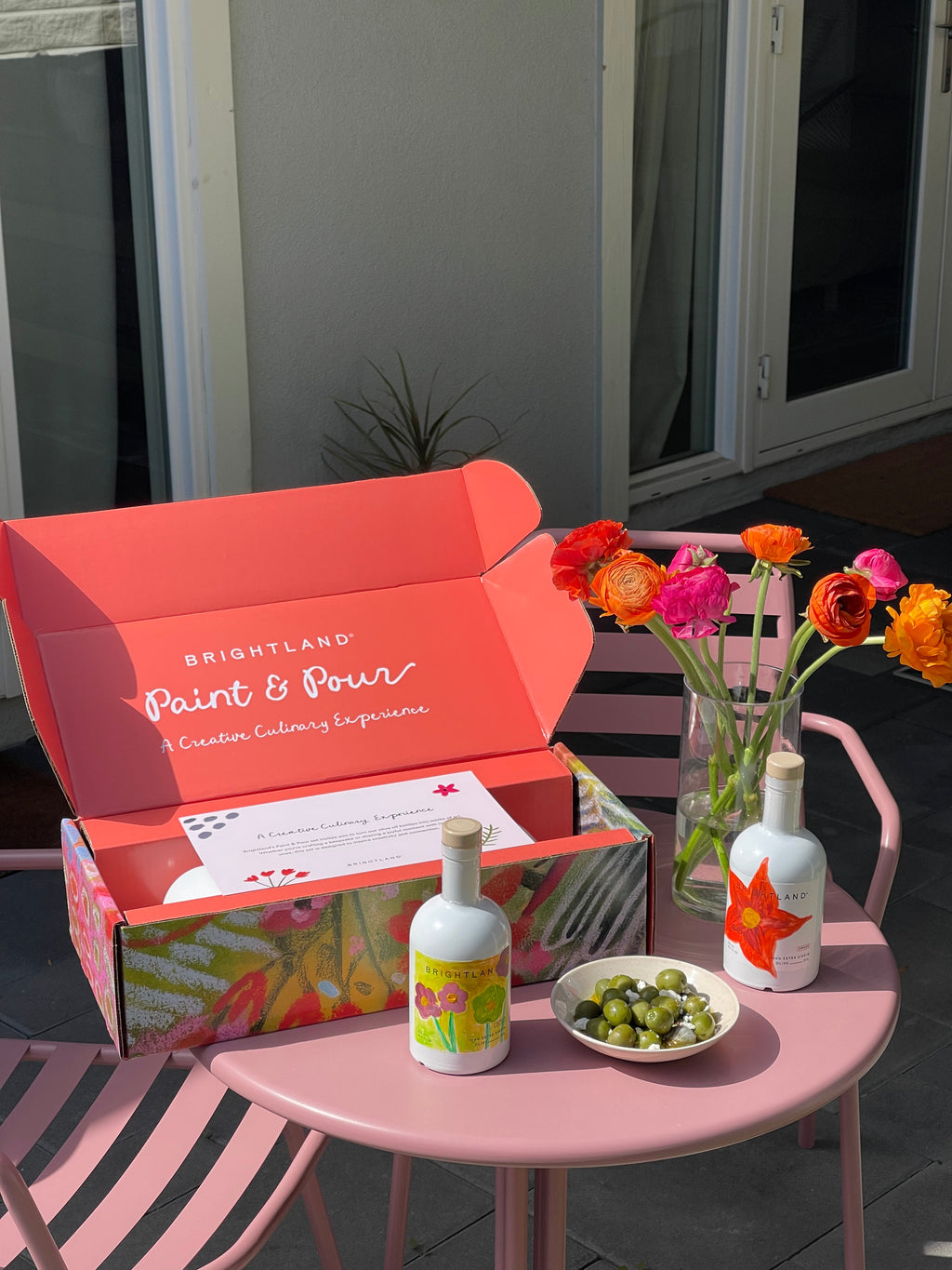 The Paint & Pour Gift Set